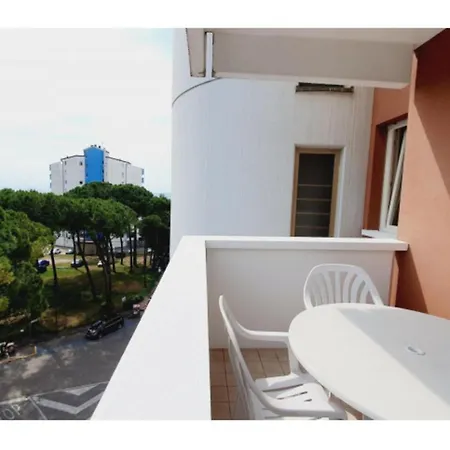 Ideal Getaway With Terrace Apartment Lignano Sabbiadoro