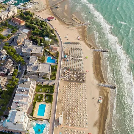 Ideal Getaway With Terrace Apartment Lignano Sabbiadoro